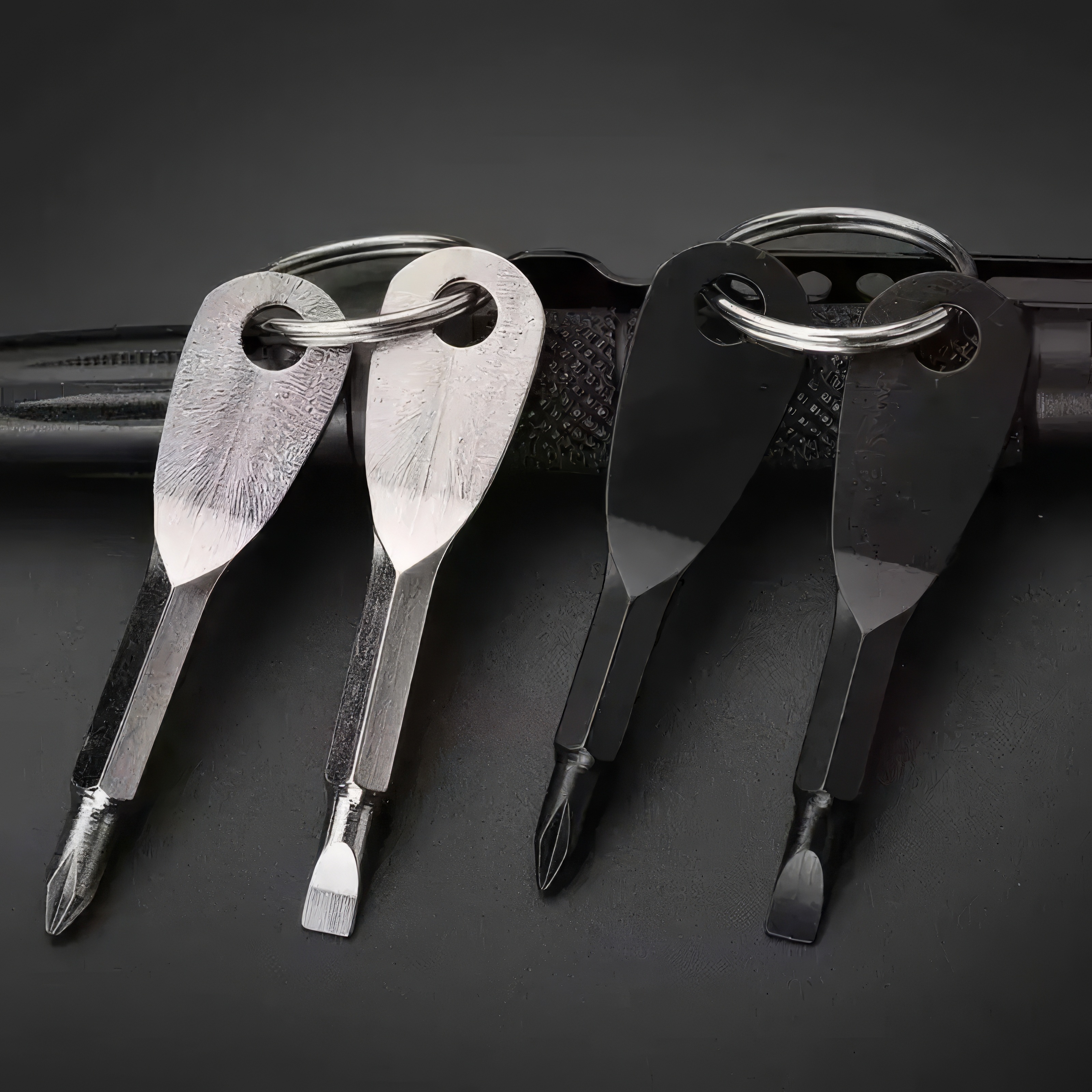 2 Keychain Screwdrivers in Bla - Body Jewelry Repair avaliação e preço